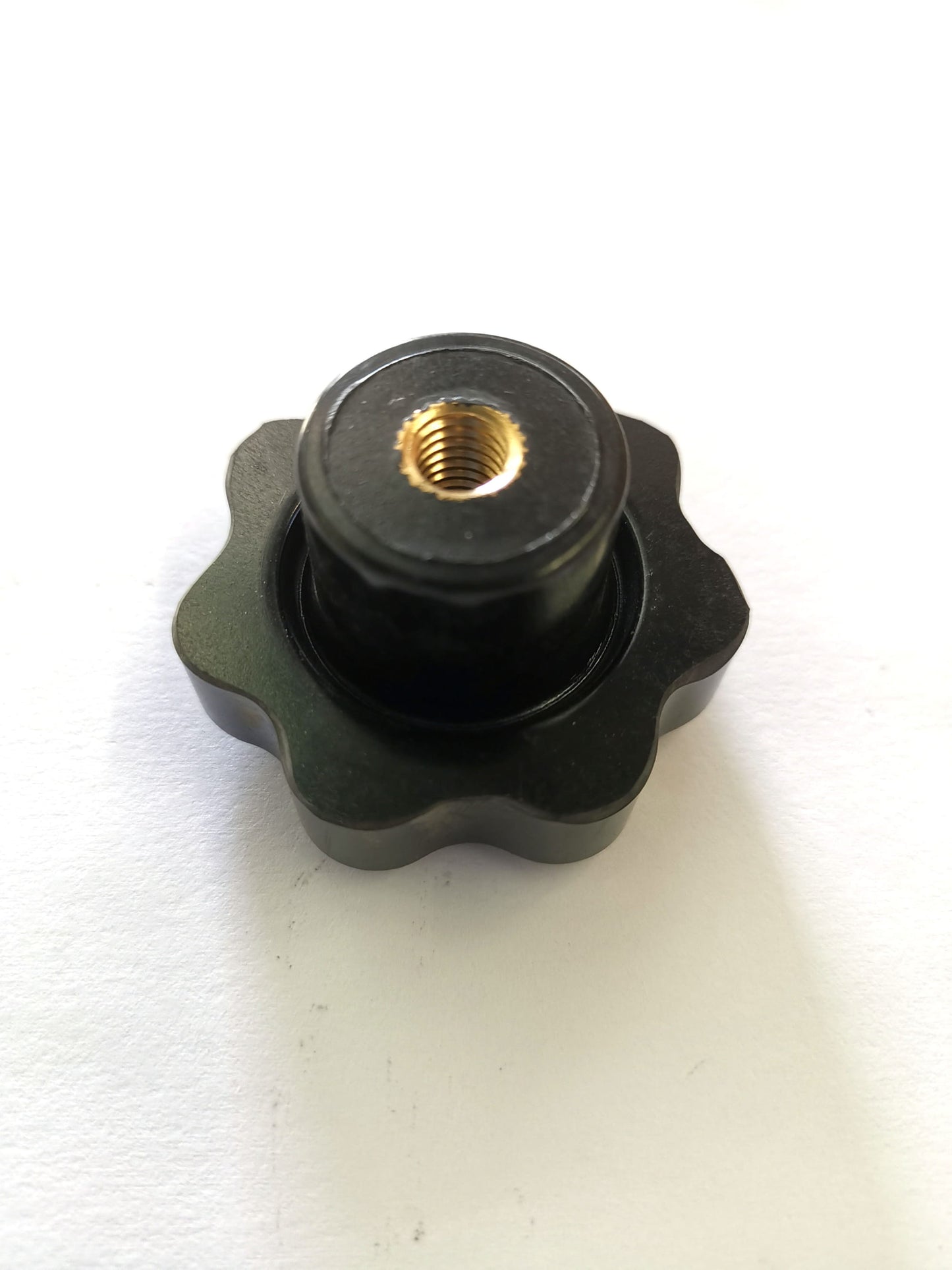 SANITMAX #7 M8 Knob for Securing the Rubber Strips of Floor Scrubber Squeegee Assembly