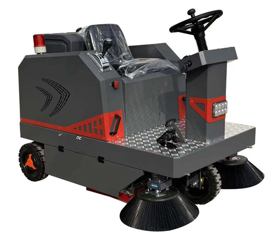 SM1350 Ride-On Sweeper, 53