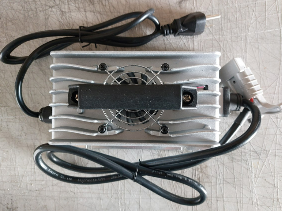 SANITMAX Intelligent Battery Charger for SUNMAX RT50, RT50D, and SM70 Floor Scrubber Dryer Machine